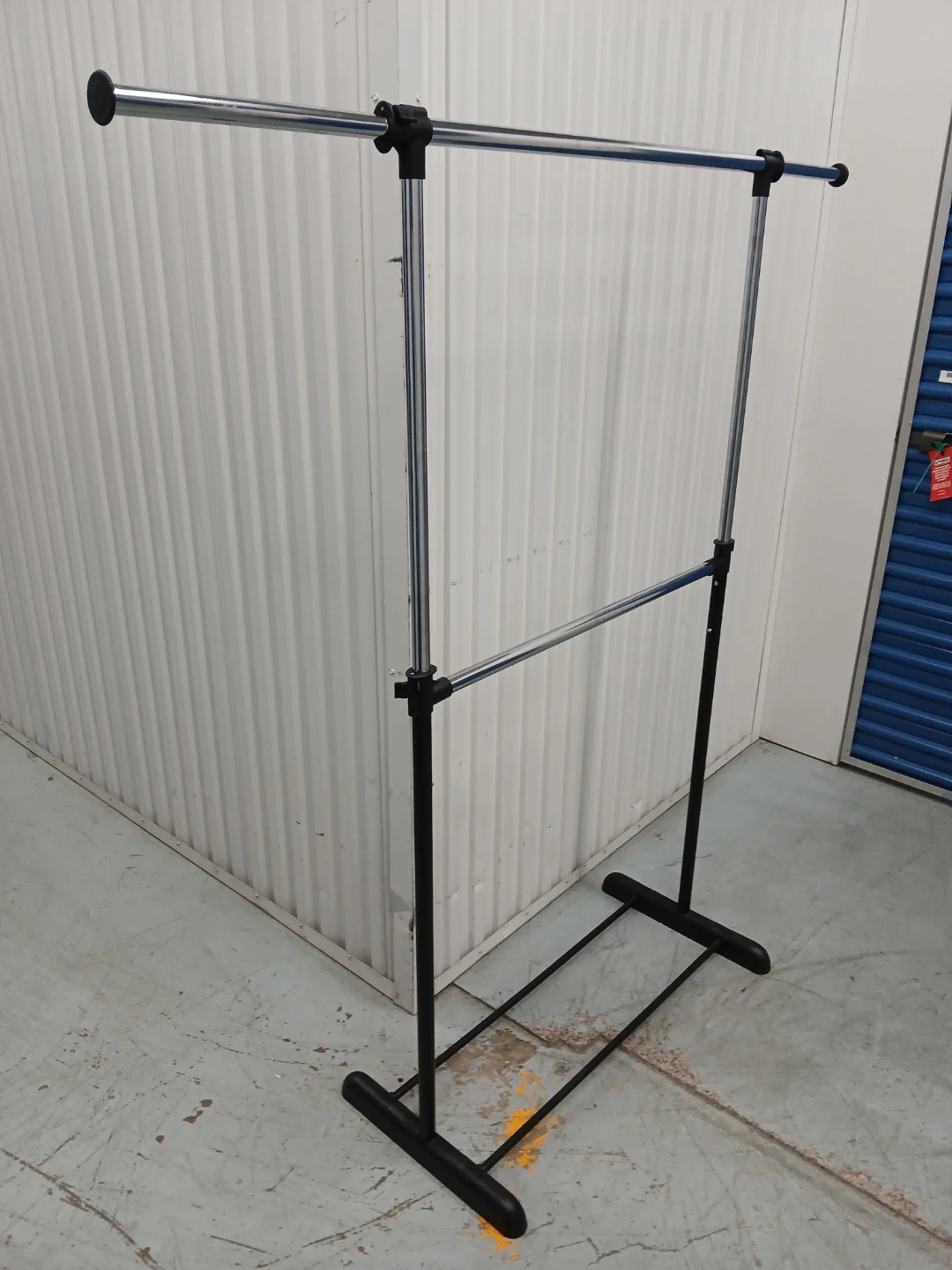 Double Rail Rolling Garment Rack - photo 4