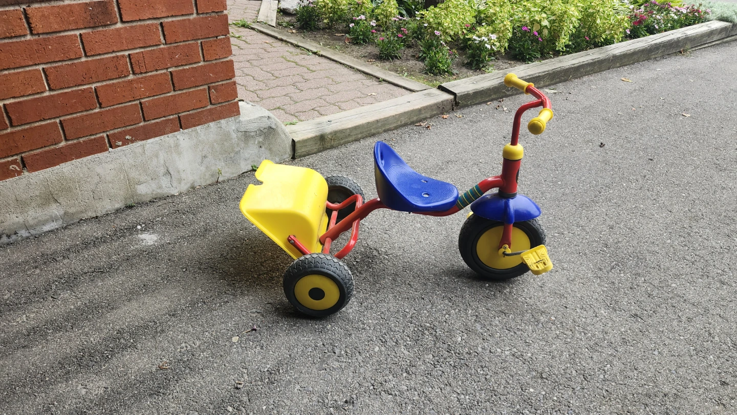 Kids' Tricycle with Wagon - photo 2