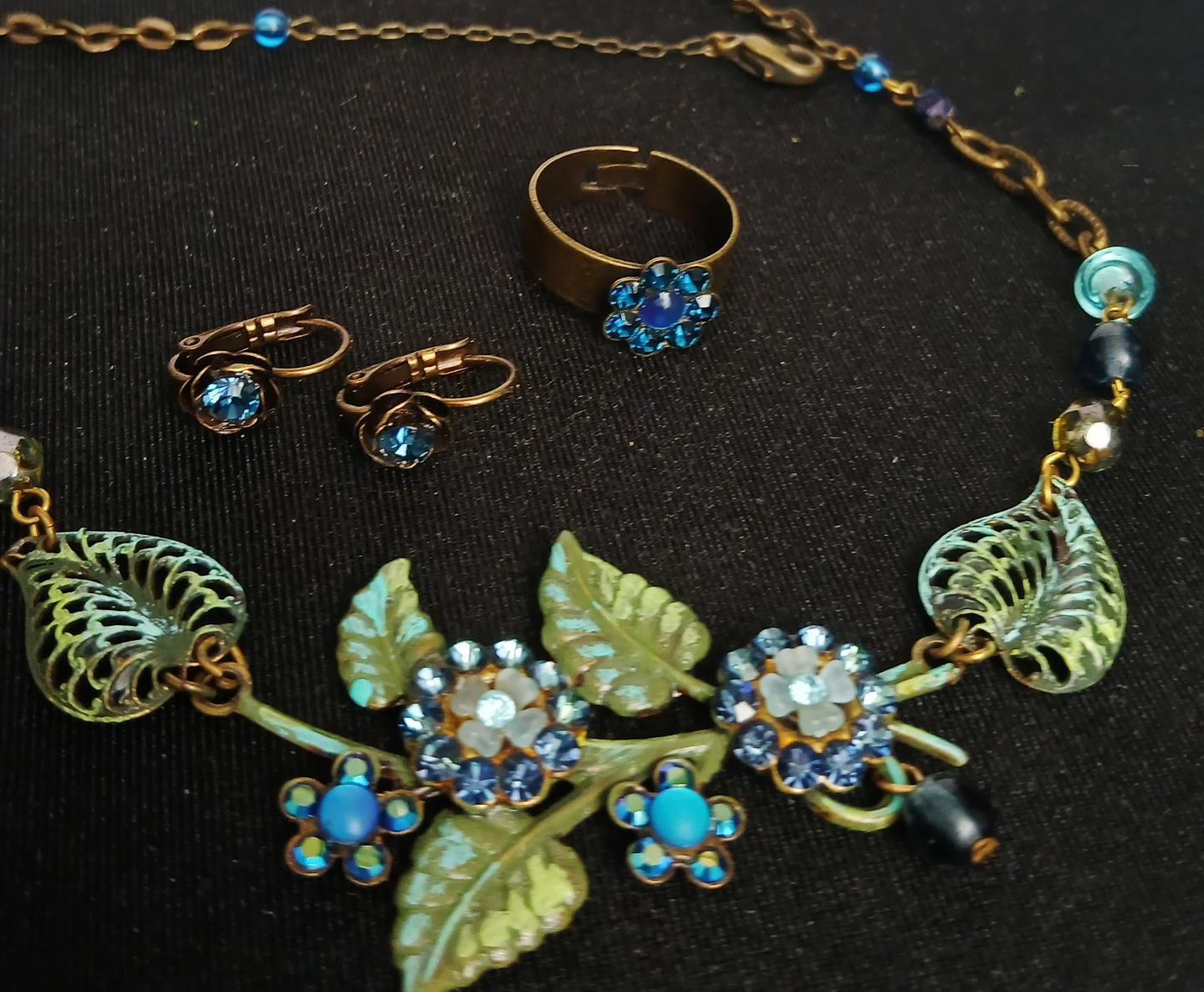 Blue Floral Necklace, Ring, and Earrings Set - photo 4