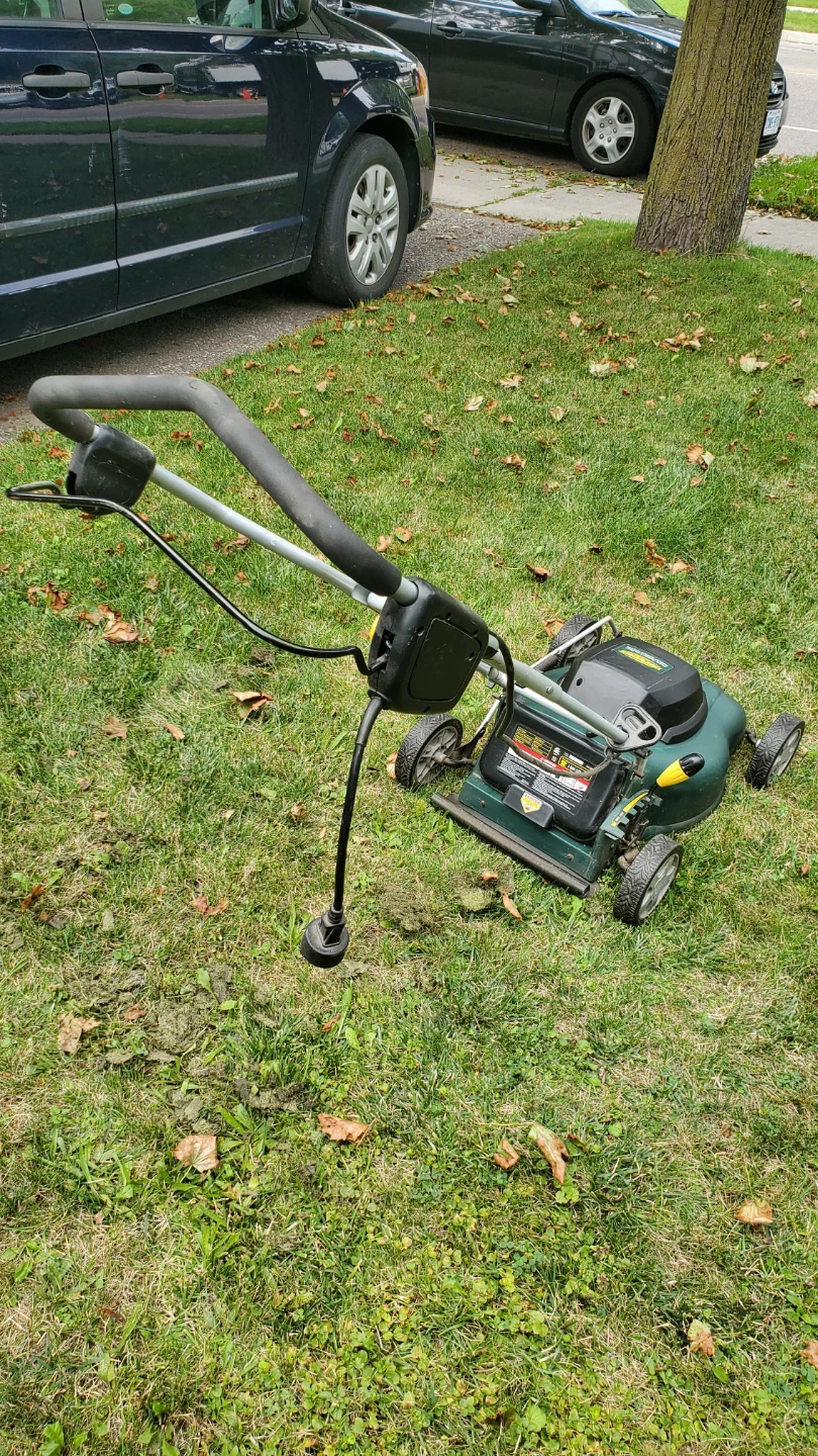 Yardworks Electric Lawn Mower - photo 3