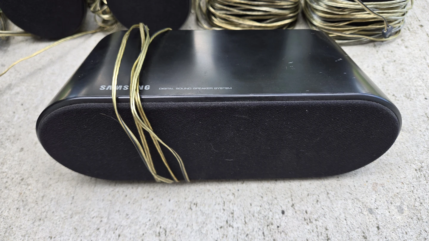 Samsung surround sound stereo system - photo 3