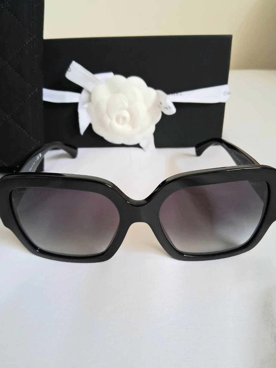 New Authentic Chanel Black Oversized Square Sunglasses - photo 2