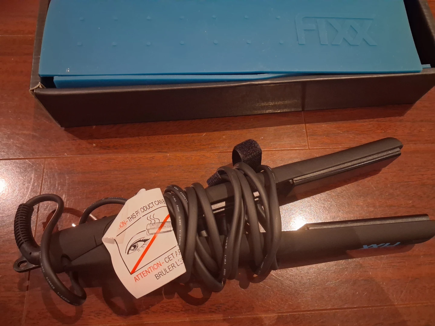 Ceramic Tourmaline Styling Flat Iron - Like New - photo 4