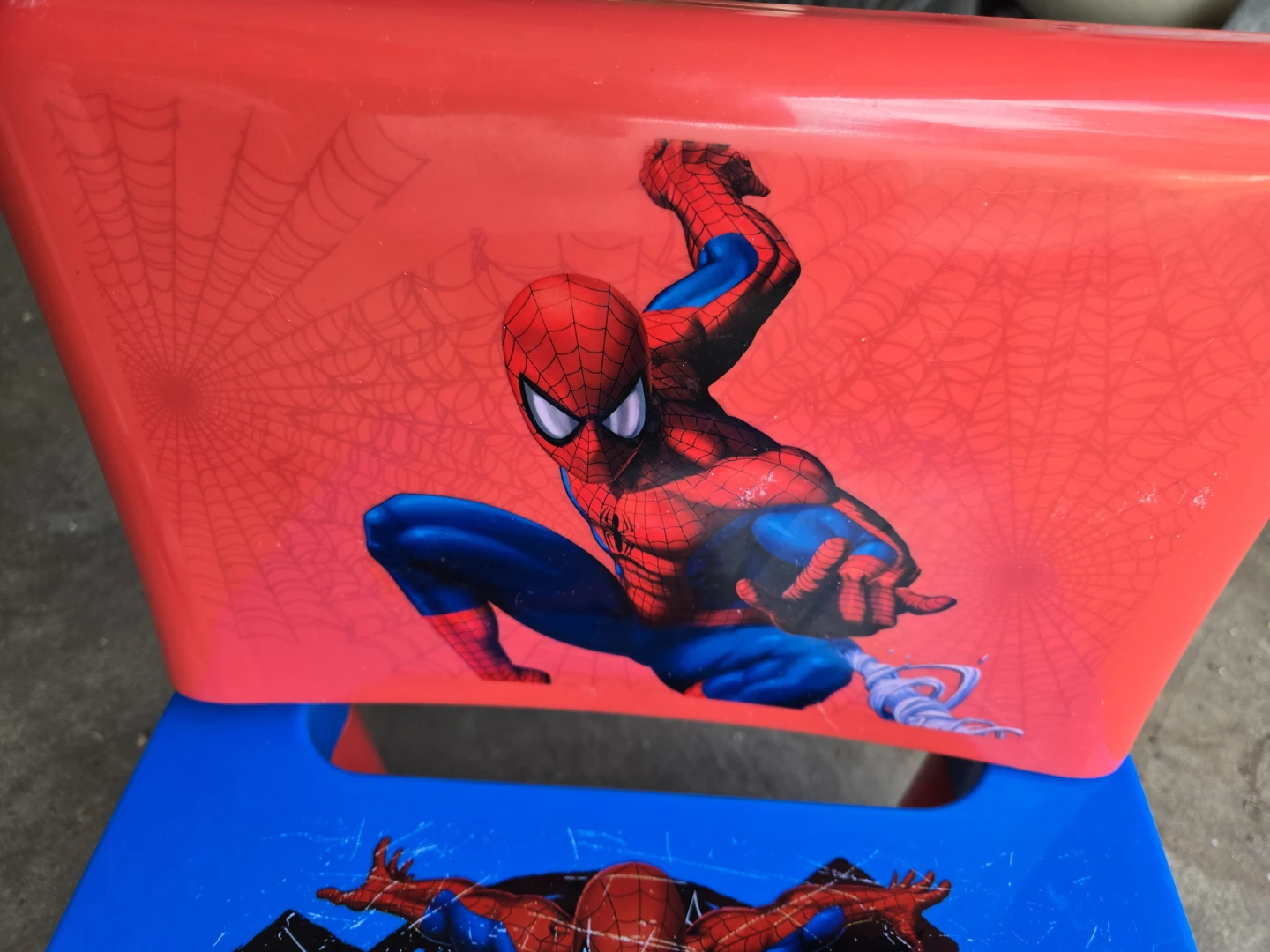 Spider-Man Kids Table and Chairs Set - photo 4