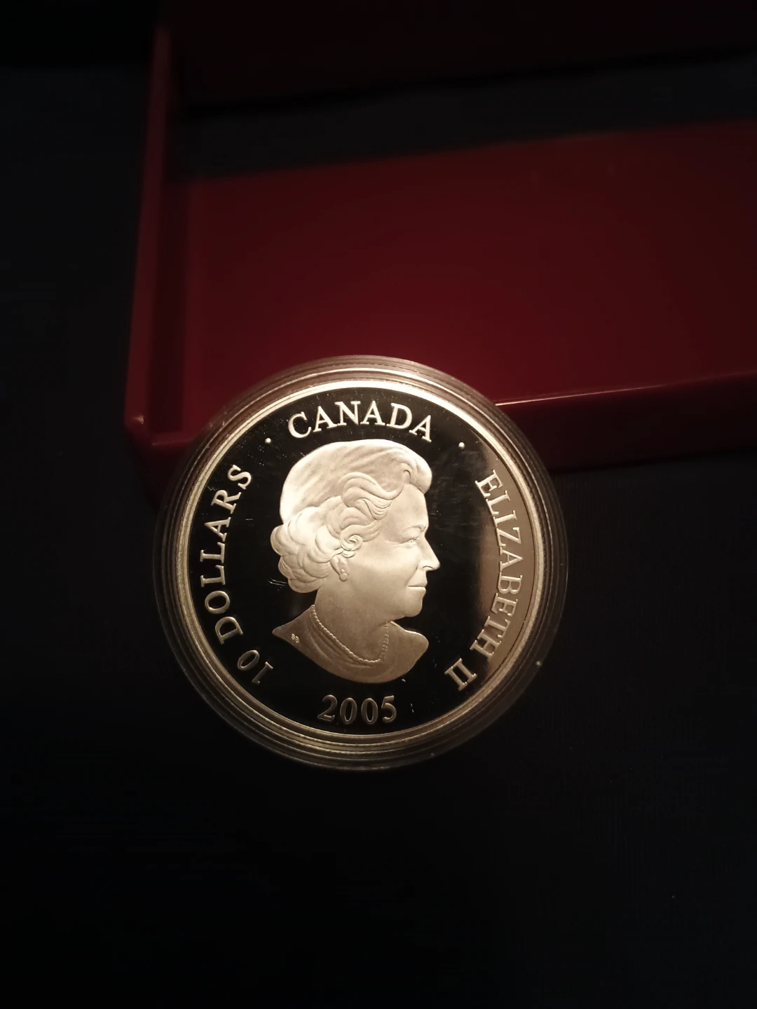 Royal Canadian Mint 2005 Pope John Paul II Fine Silver Coin - photo 4