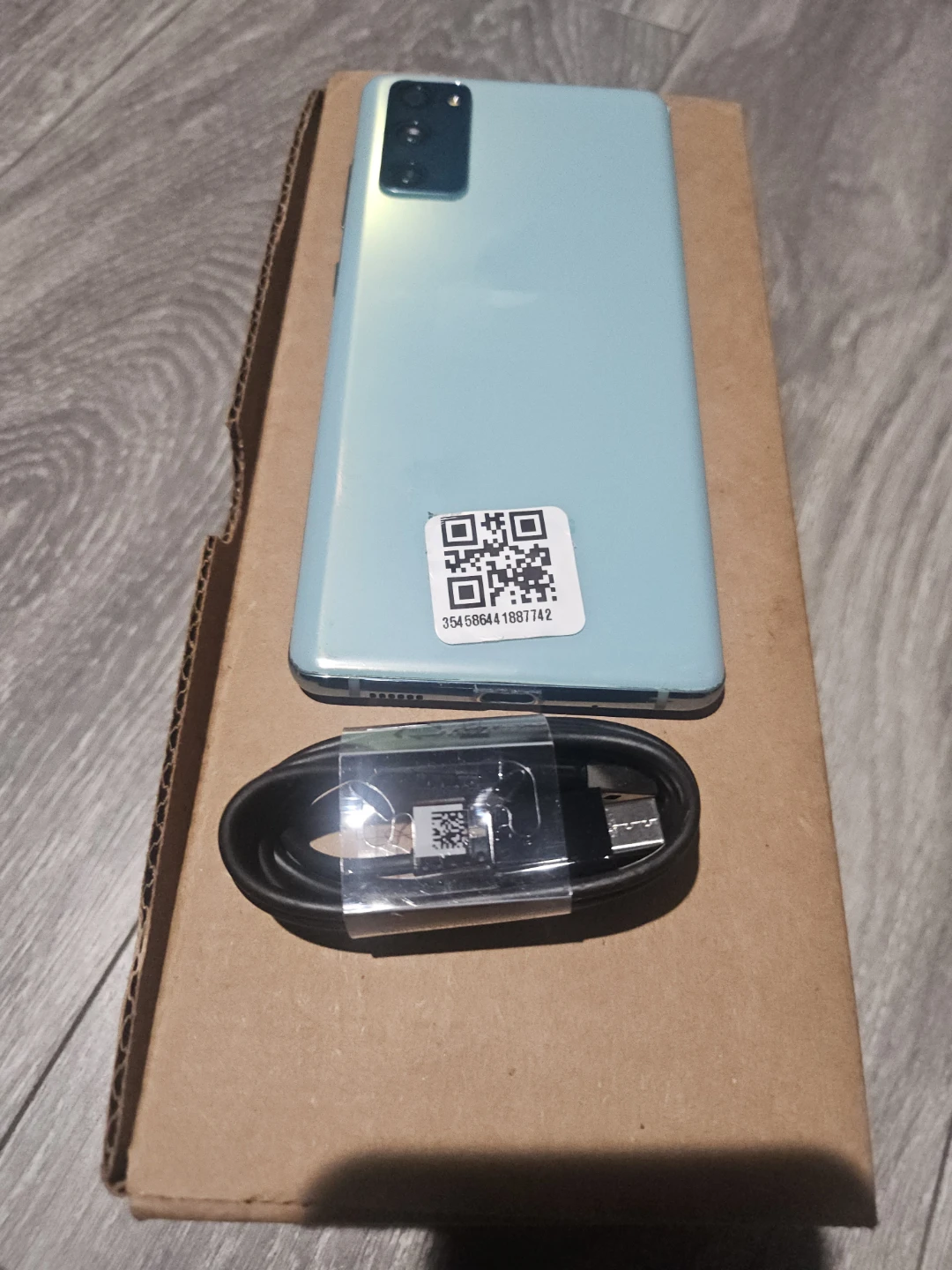 Samsung Galaxy S20 FE 5G SM-G781U 128GB Unlocked - Blue - photo 2
