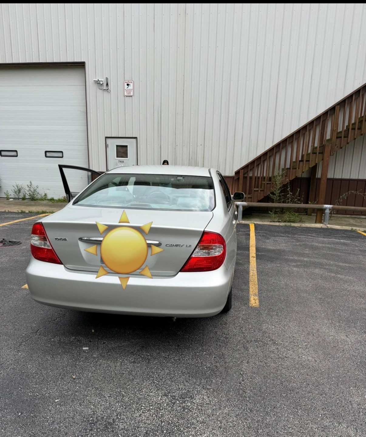 2003 toyota Camry LE Sedan - photo 2