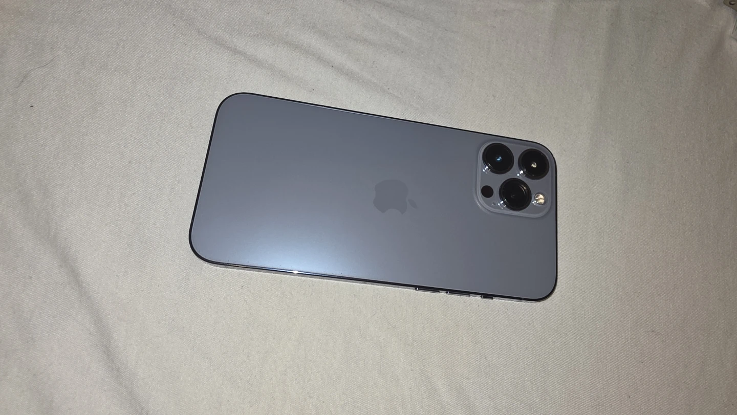 iPhone 13 pro max unlocked 128gb