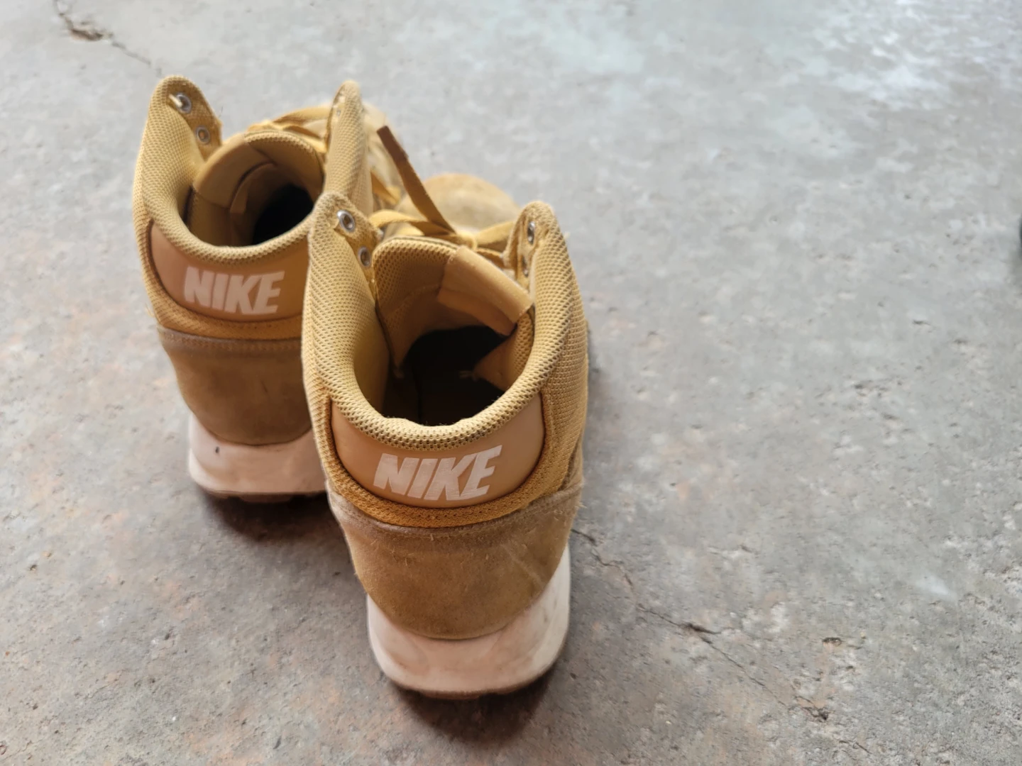 Nike High-Top Sneakers - photo 4