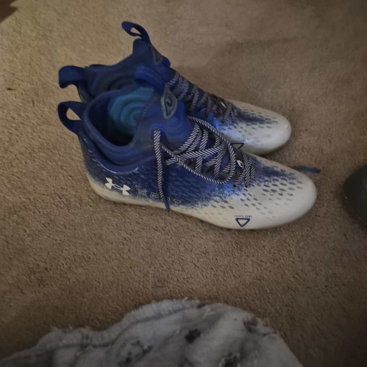 Under Armour Blue and White Spot Cleats - photo 2
