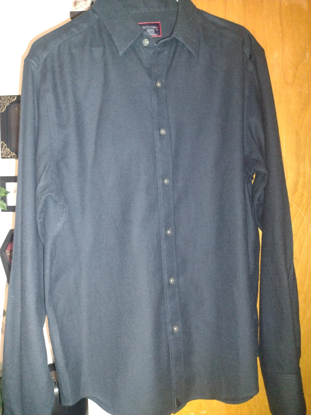 UNTUCKit Button Down Shirt size Medium - photo 3