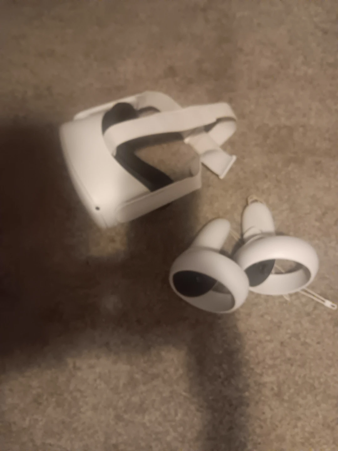 Meta Quest 2 VR Headset with Controllers - photo 2