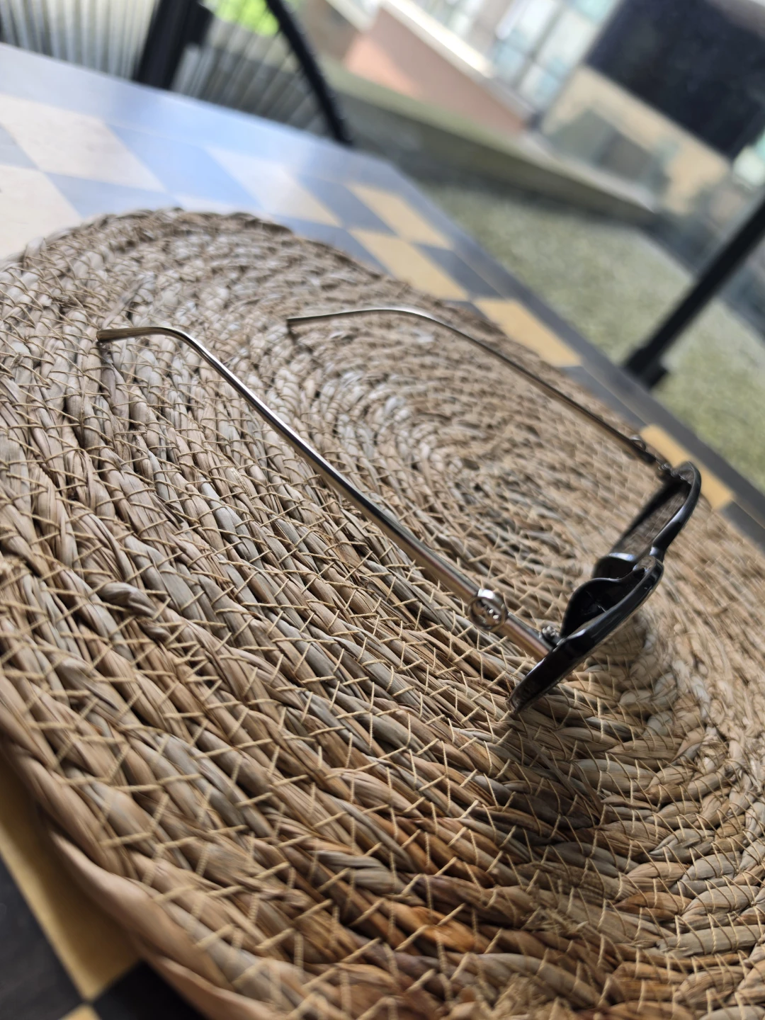 Black Cat-Eye Sunglasses with Pouch - photo 2