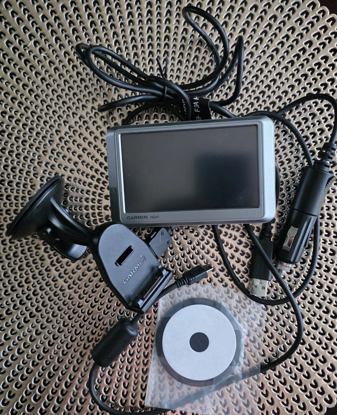 Garmin nüvi 750 Personal Travel Assistant GPS - photo 3
