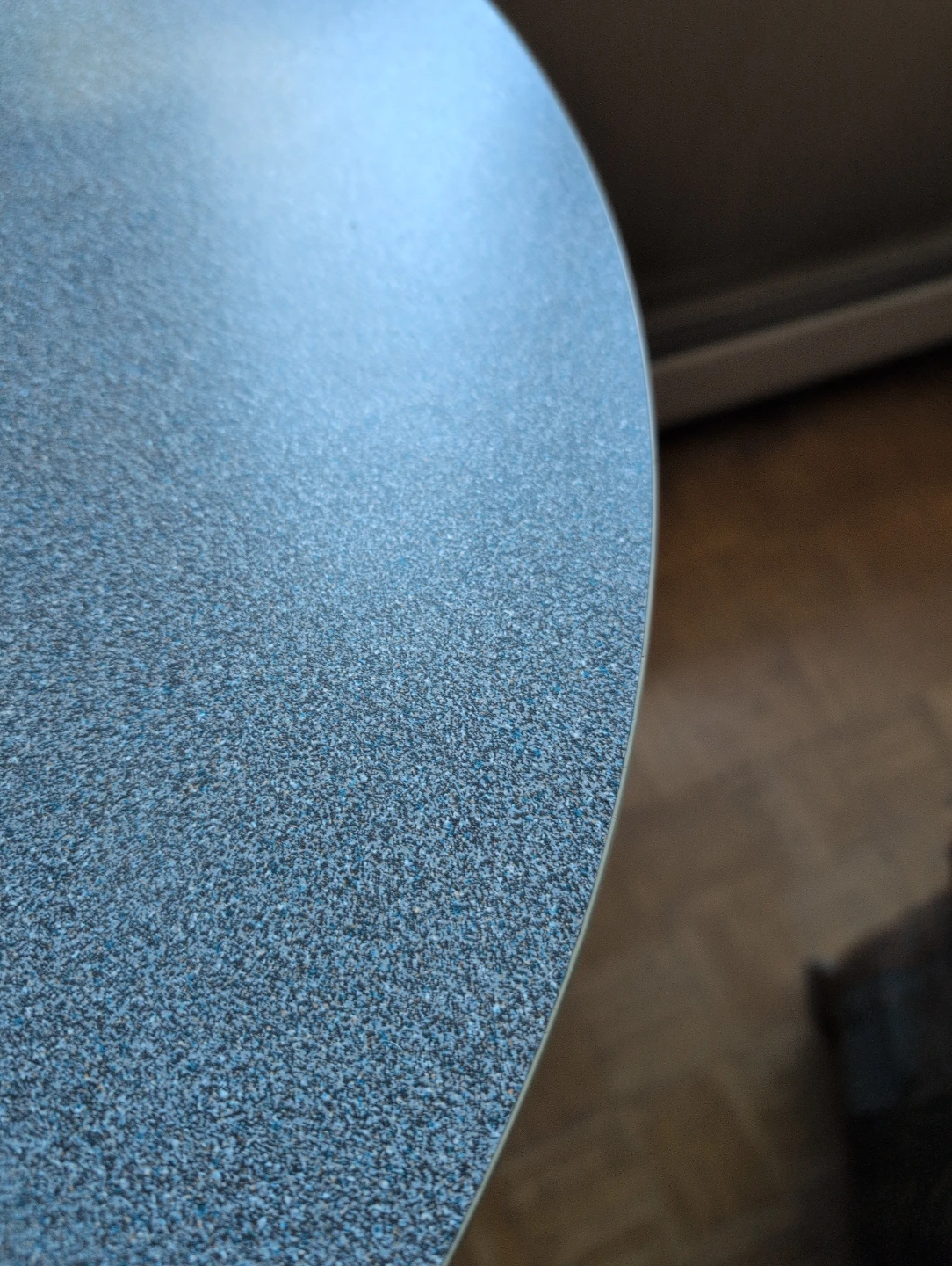 Round accent table - photo 2