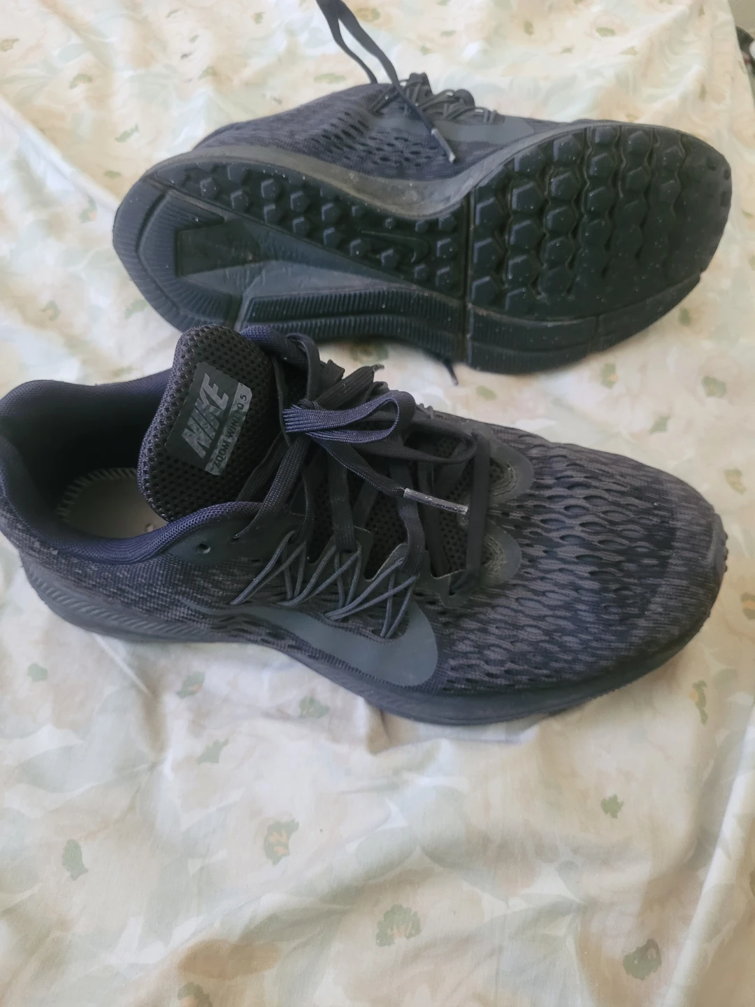 Size 8Nike Zoom Winflo Black - - photo 2