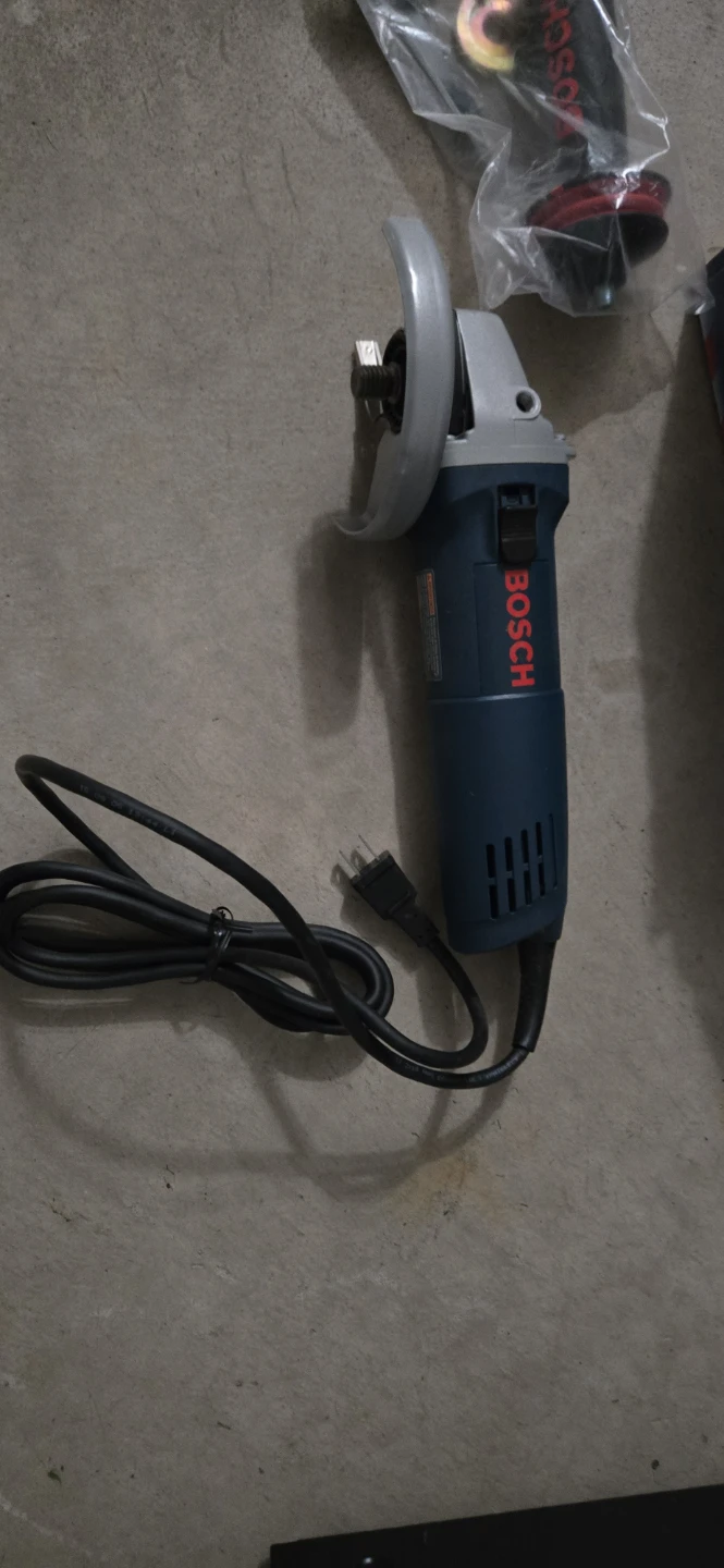 Bosch Angle Grinder - photo 2