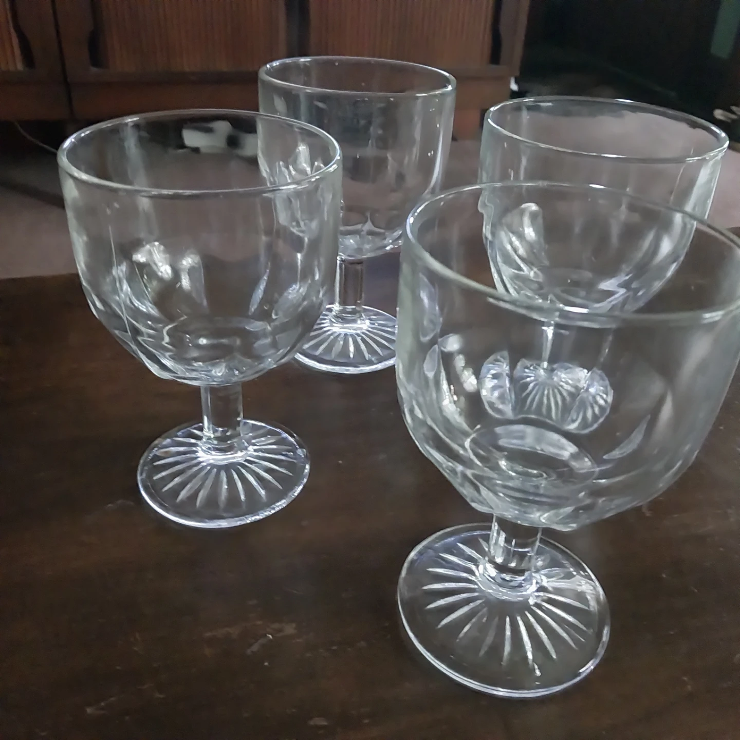 Set of 4 Crystal Footed Dessert Glasses