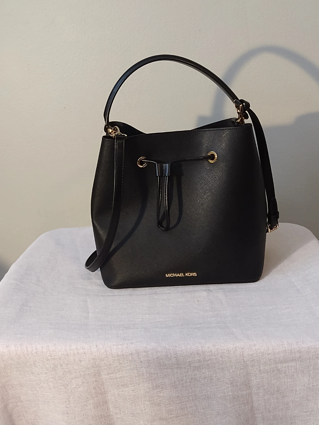 Michael Kors Large Suri Bucket Bag W/ Matching Wallet Set - photo 3