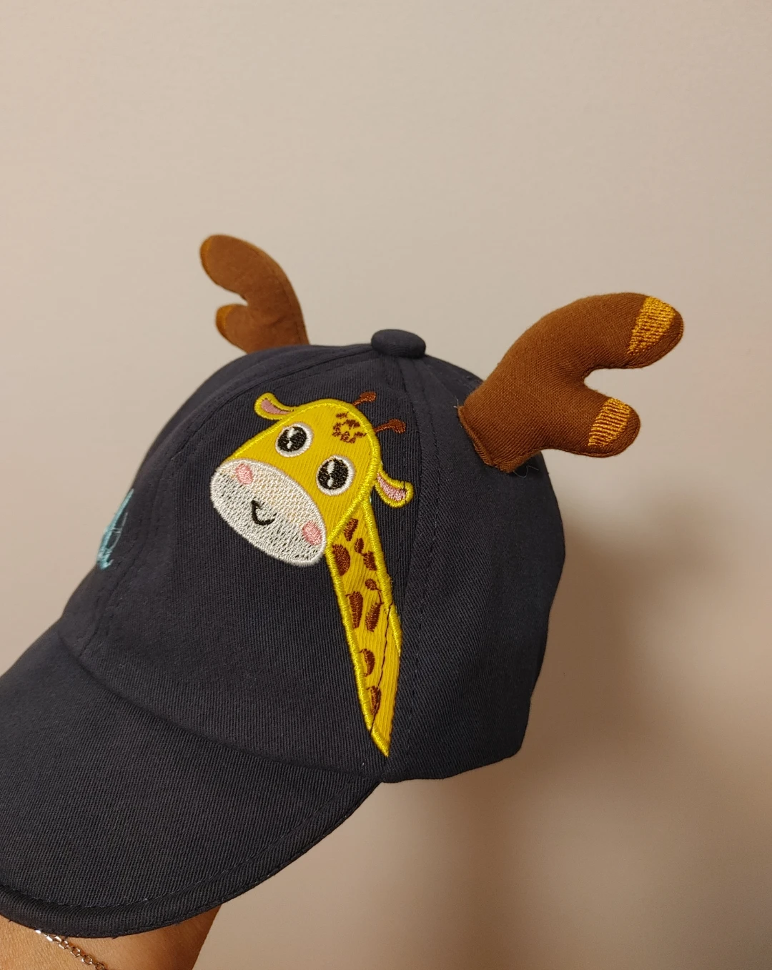 Baby Giraffe Cap with Antlers - photo 2