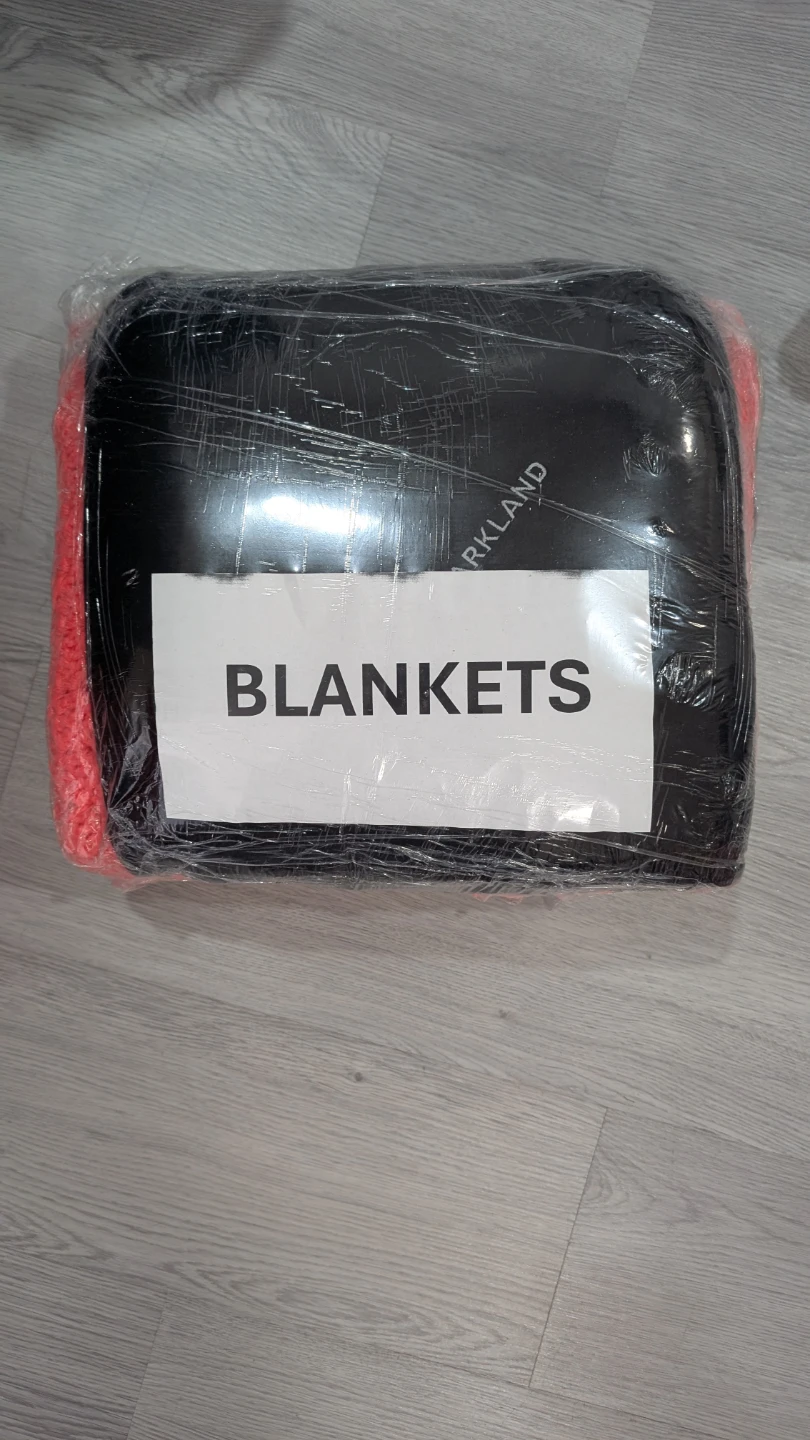 Sets of blankets - photo 2