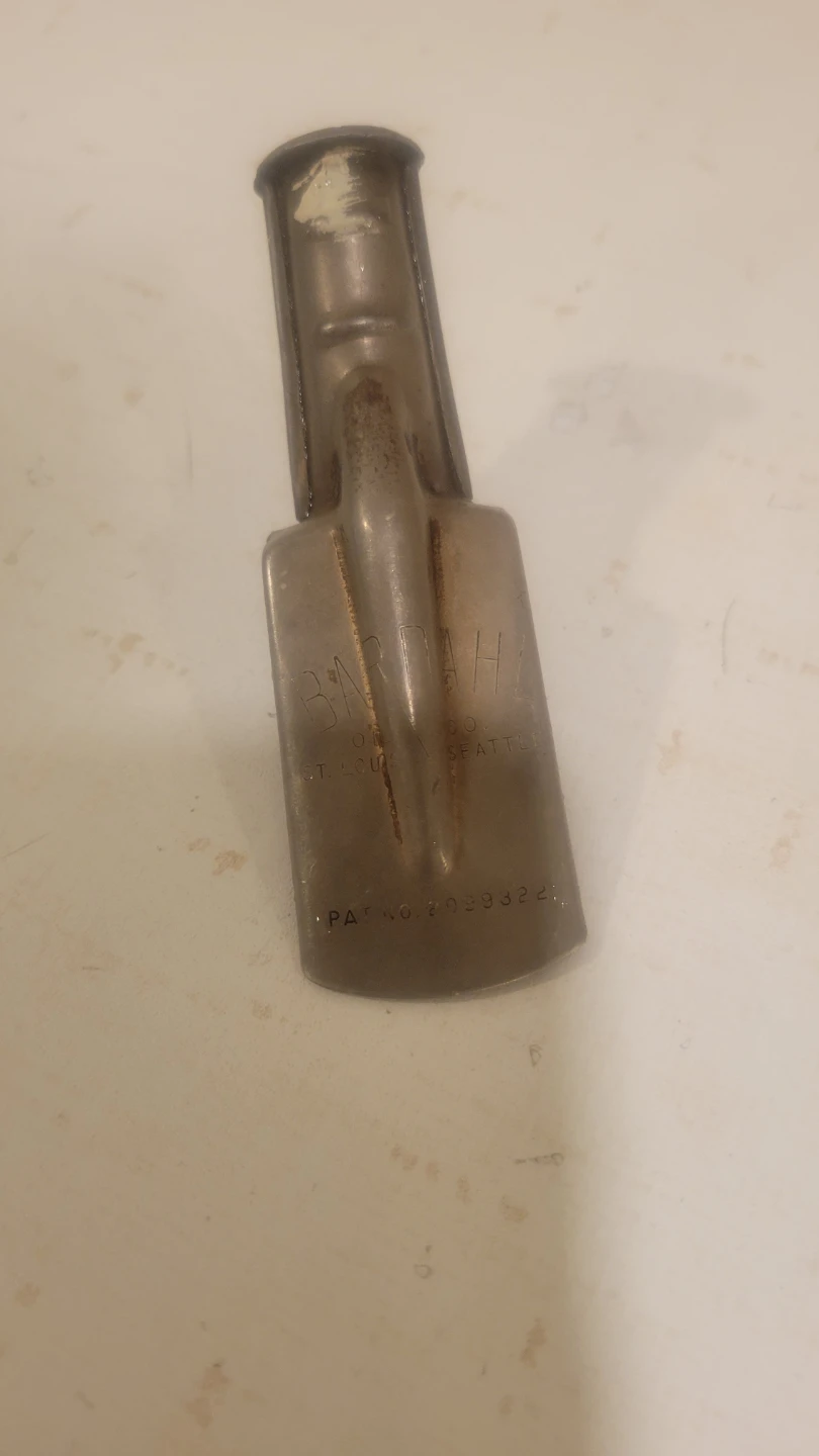 Vintage Bardahl Oil Can Spout