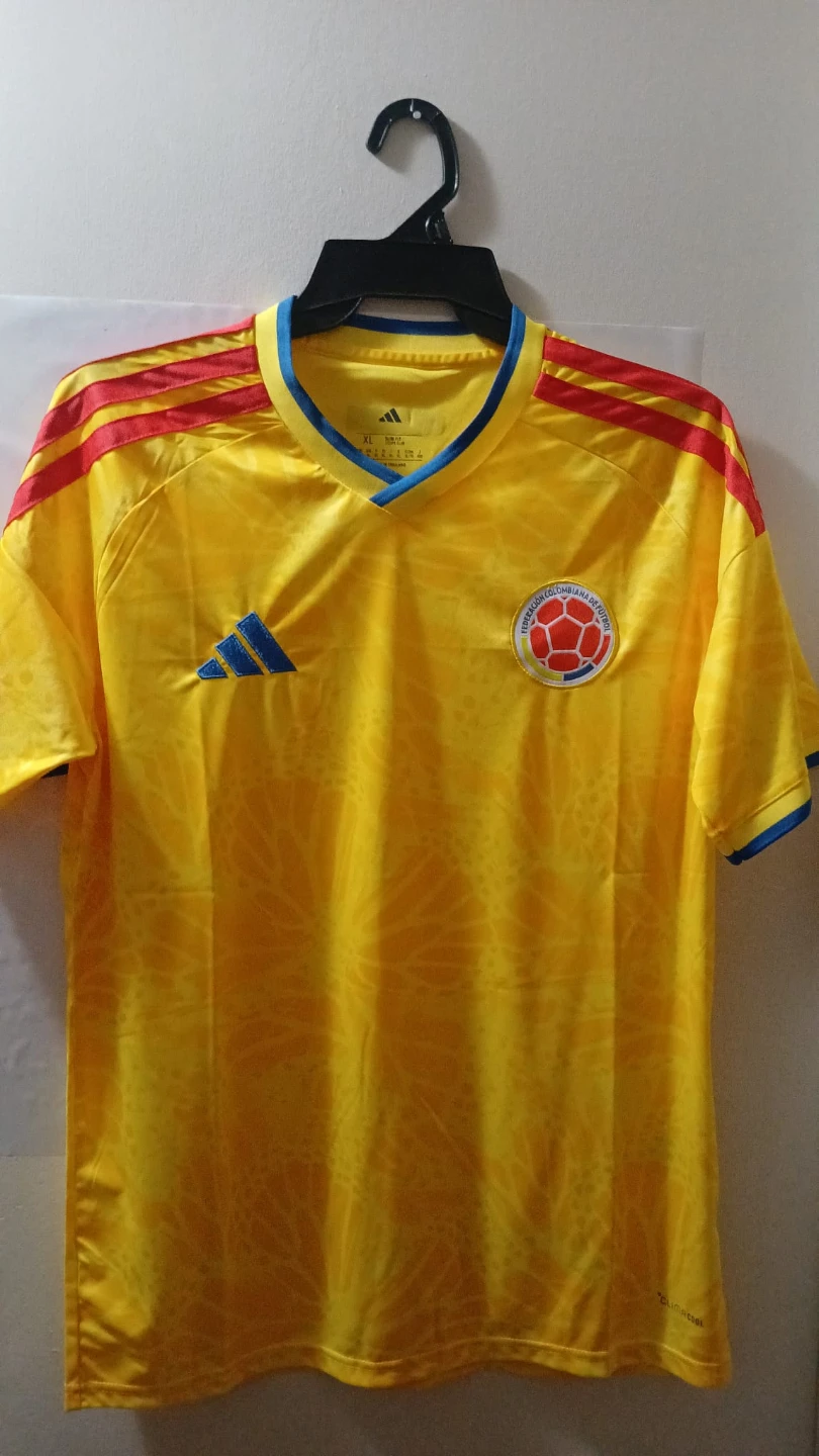 Adidas Colombia National Team Soccer Jersey XL