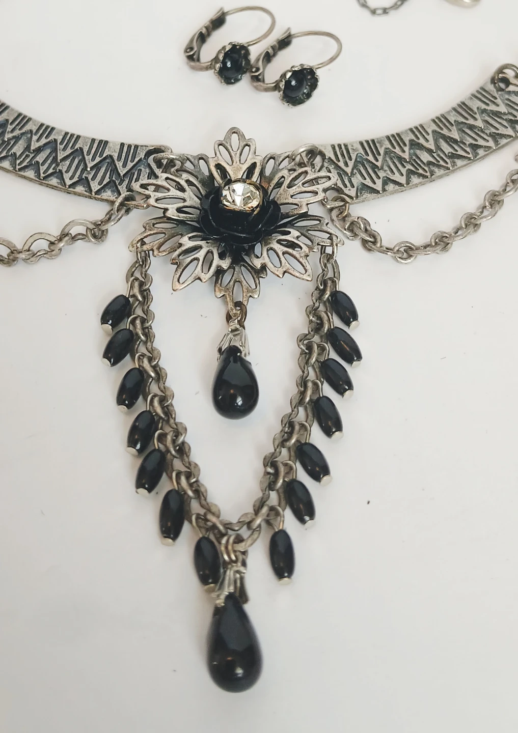 Gothic Flower Choker Necklace and Earring Set - photo 4