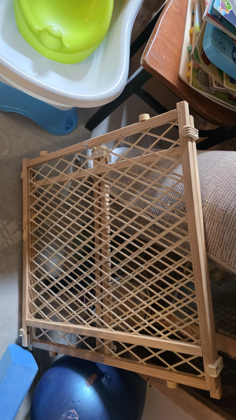 Wooden safety gate - photo 2