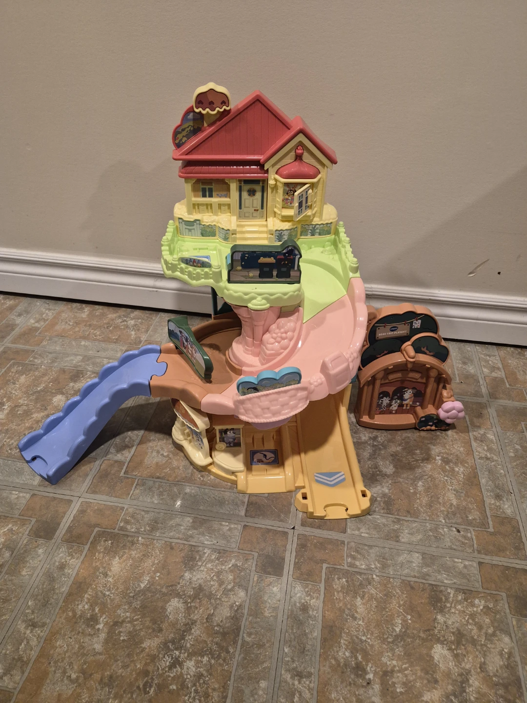 Vtech Bluey Road Trip Playset