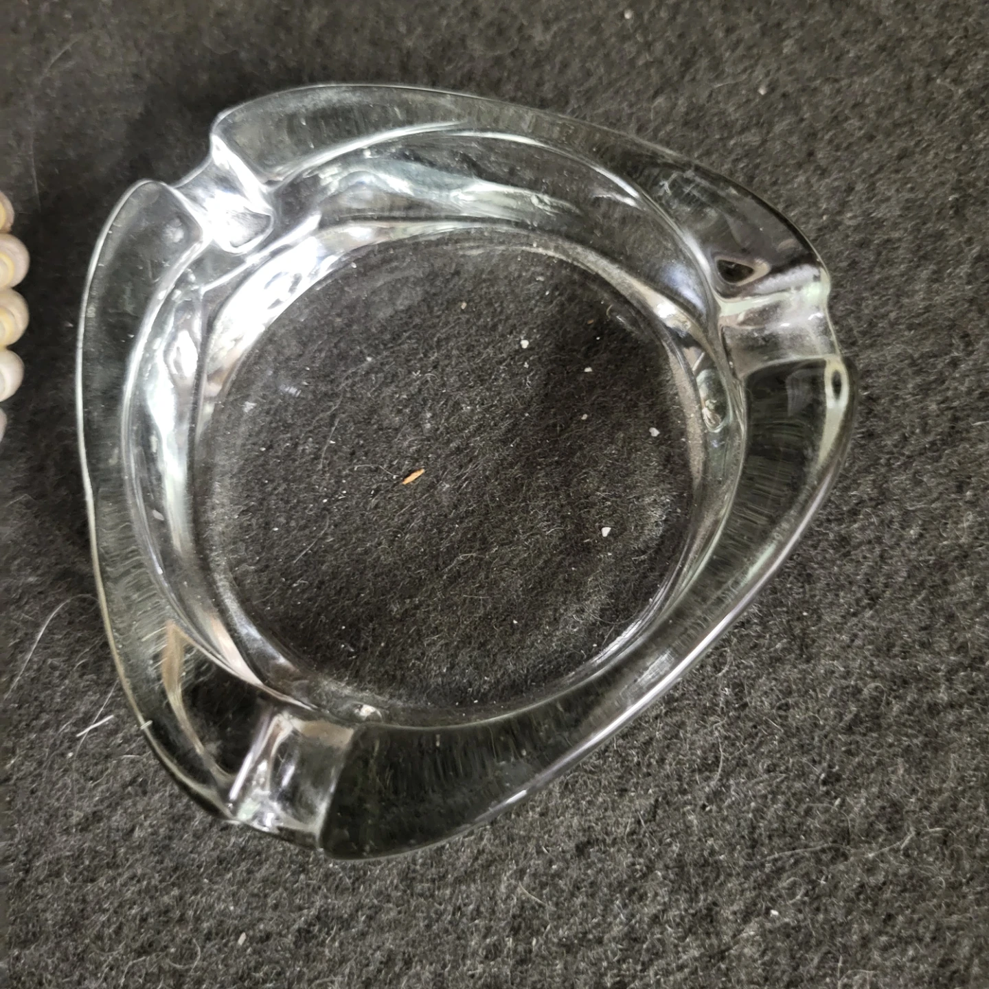 Vintage Glass Ashtray with Seashell Embellishments - photo 3