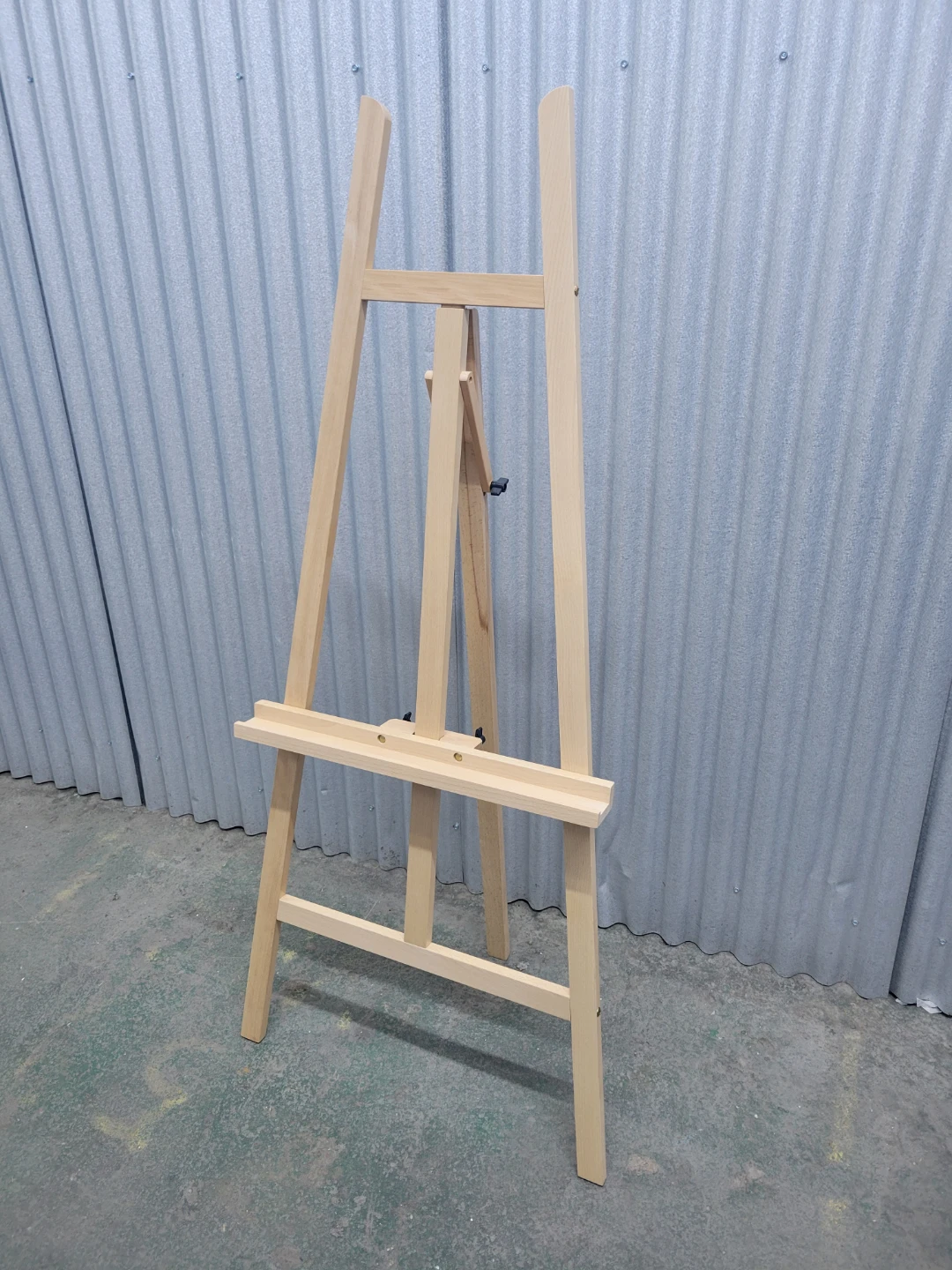 Brand new Adjustable Angle Wooden Easel - photo 2