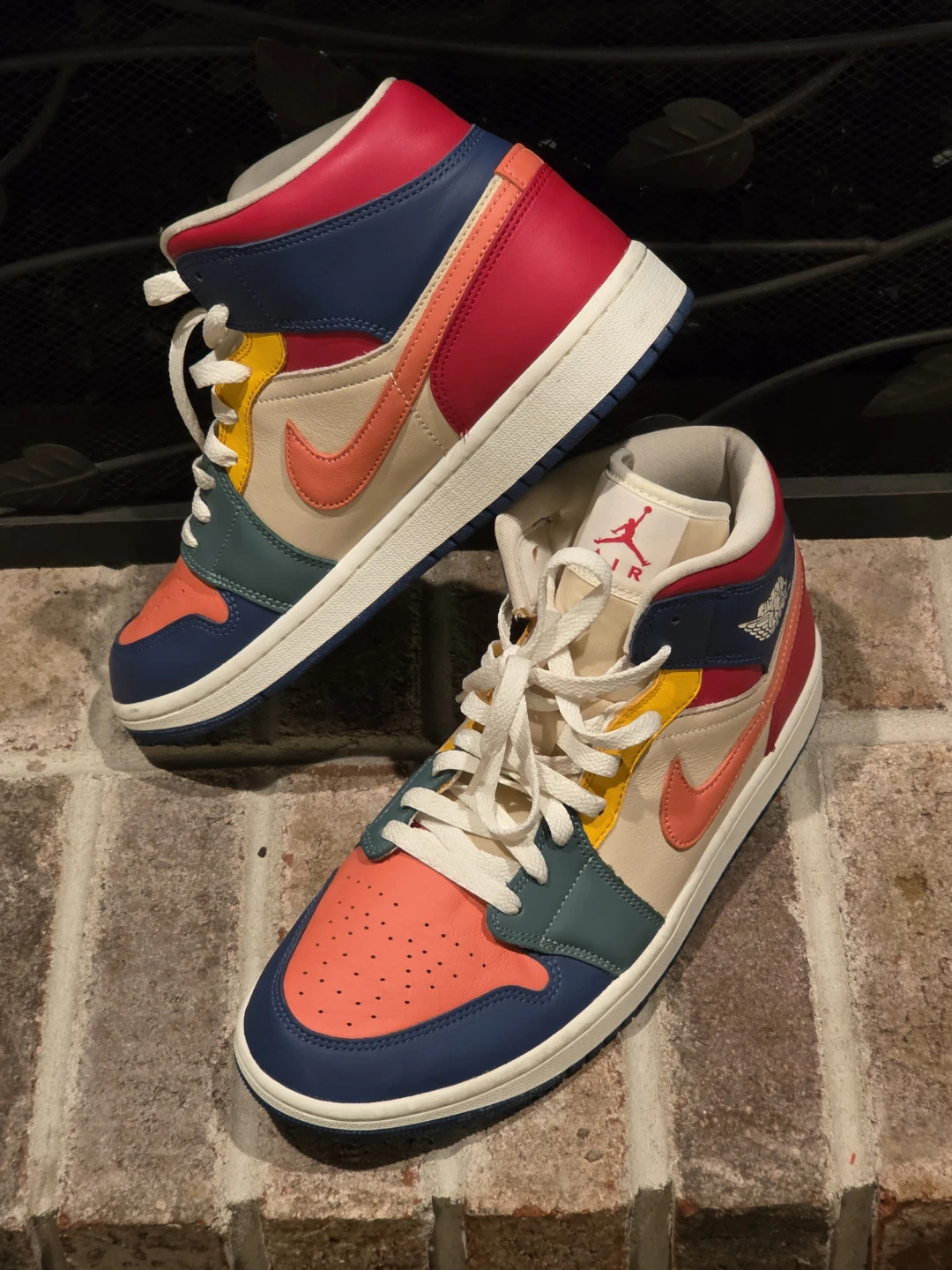Air Jordan 1 Mid "Shattered Backboard" Multi-Color - photo 3