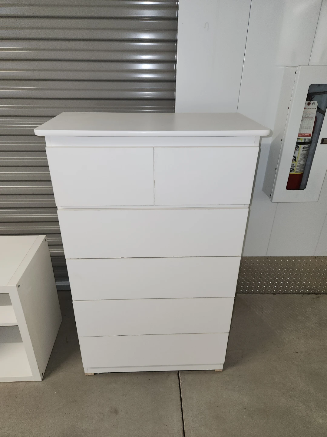 🇨🇦 White TV Stand and dresser - photo 3