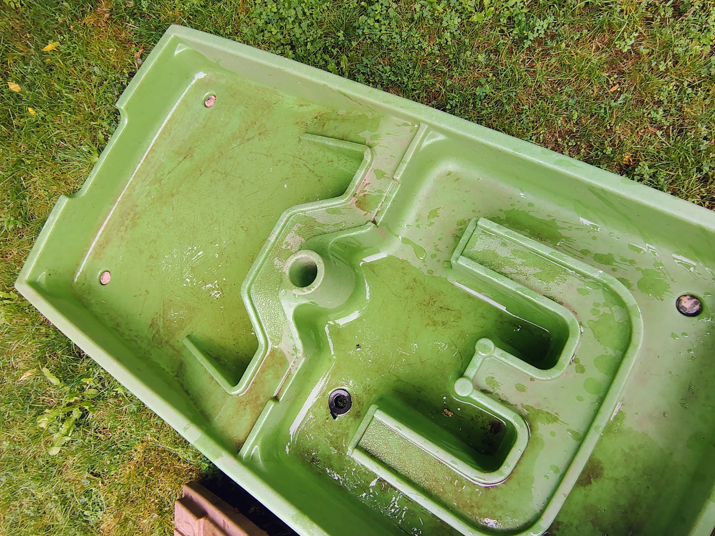 Step2 Water Table with Cover - photo 4