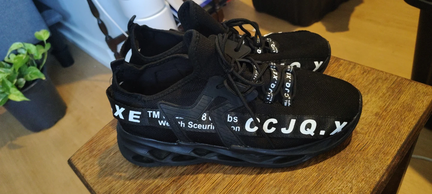 Black Lace-Up Sneakers - photo 3