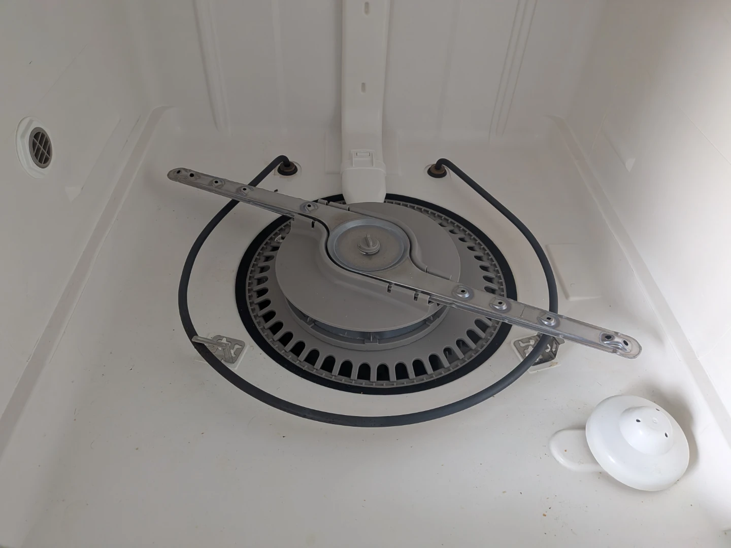 Whirlpool Oven and Dishwasher for Sale - photo 4