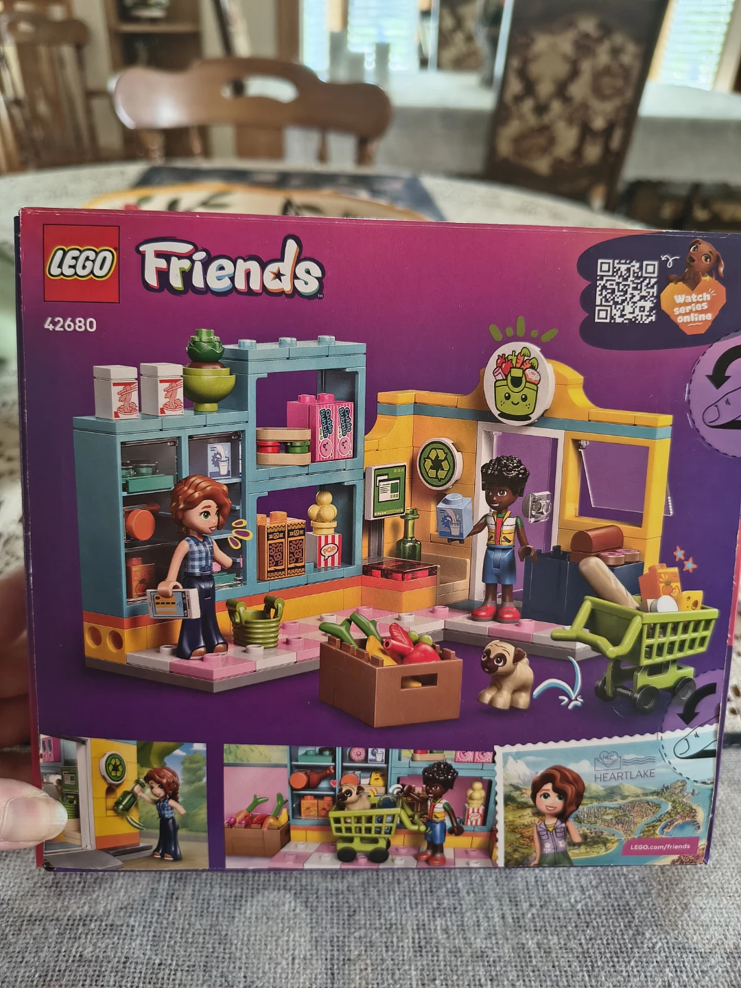 LEGO Friends Heartlake City Convenience Store 42680
