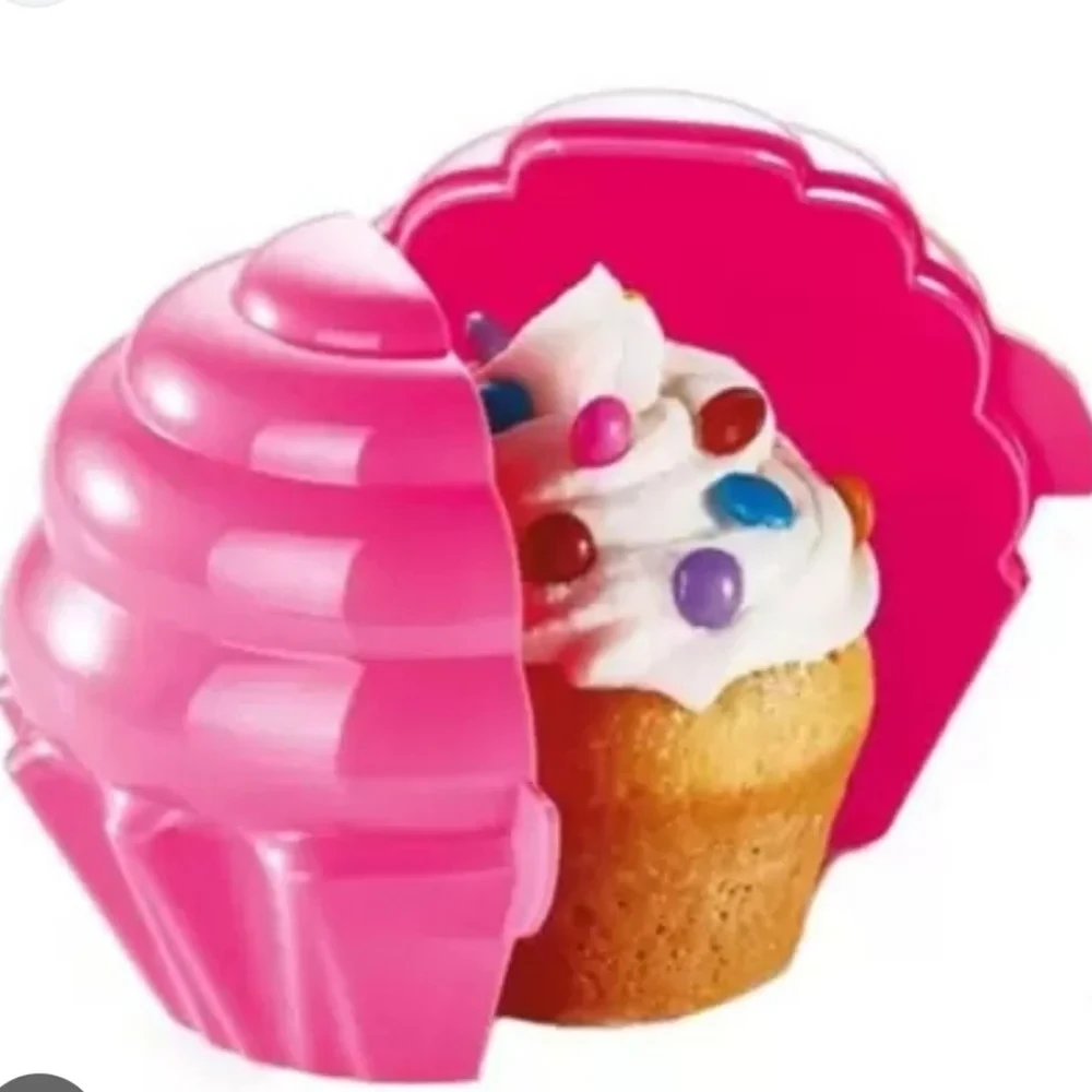Tupperware Cupcake Keeper Set