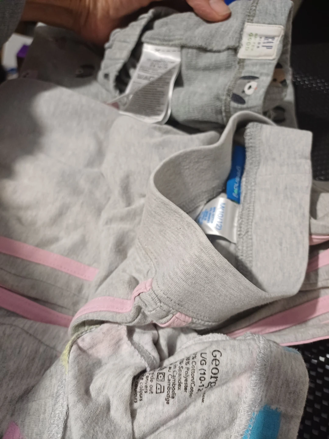 FREE: Girl's Leggings, 3 pair - photo 2