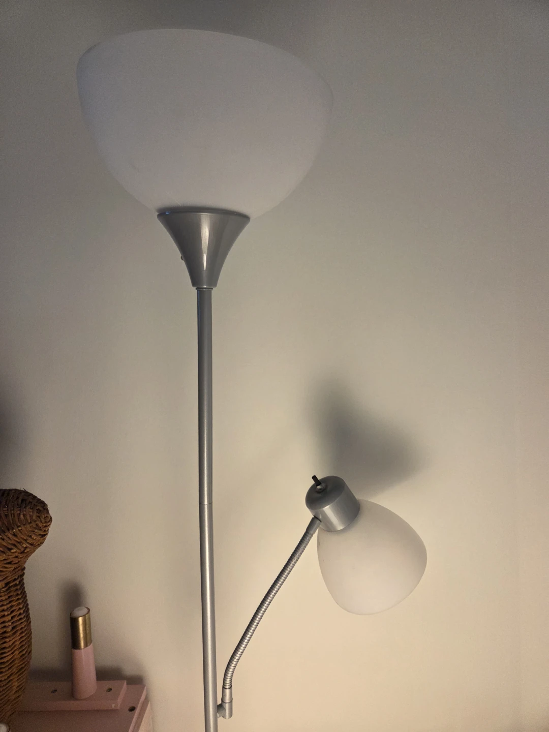 Silver floor lamp with reading light - photo 2