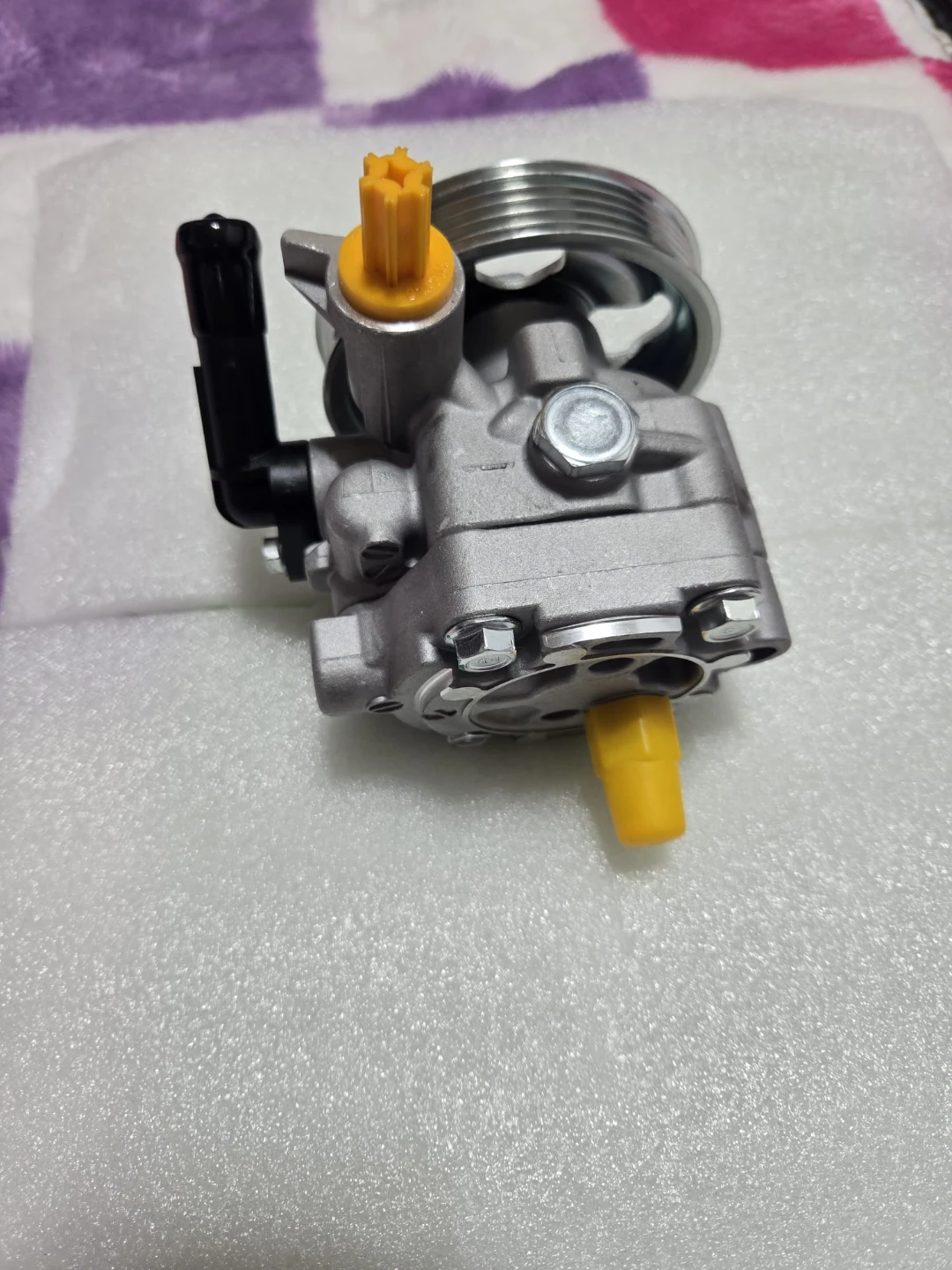 Loautong Power Steering Pump - photo 3