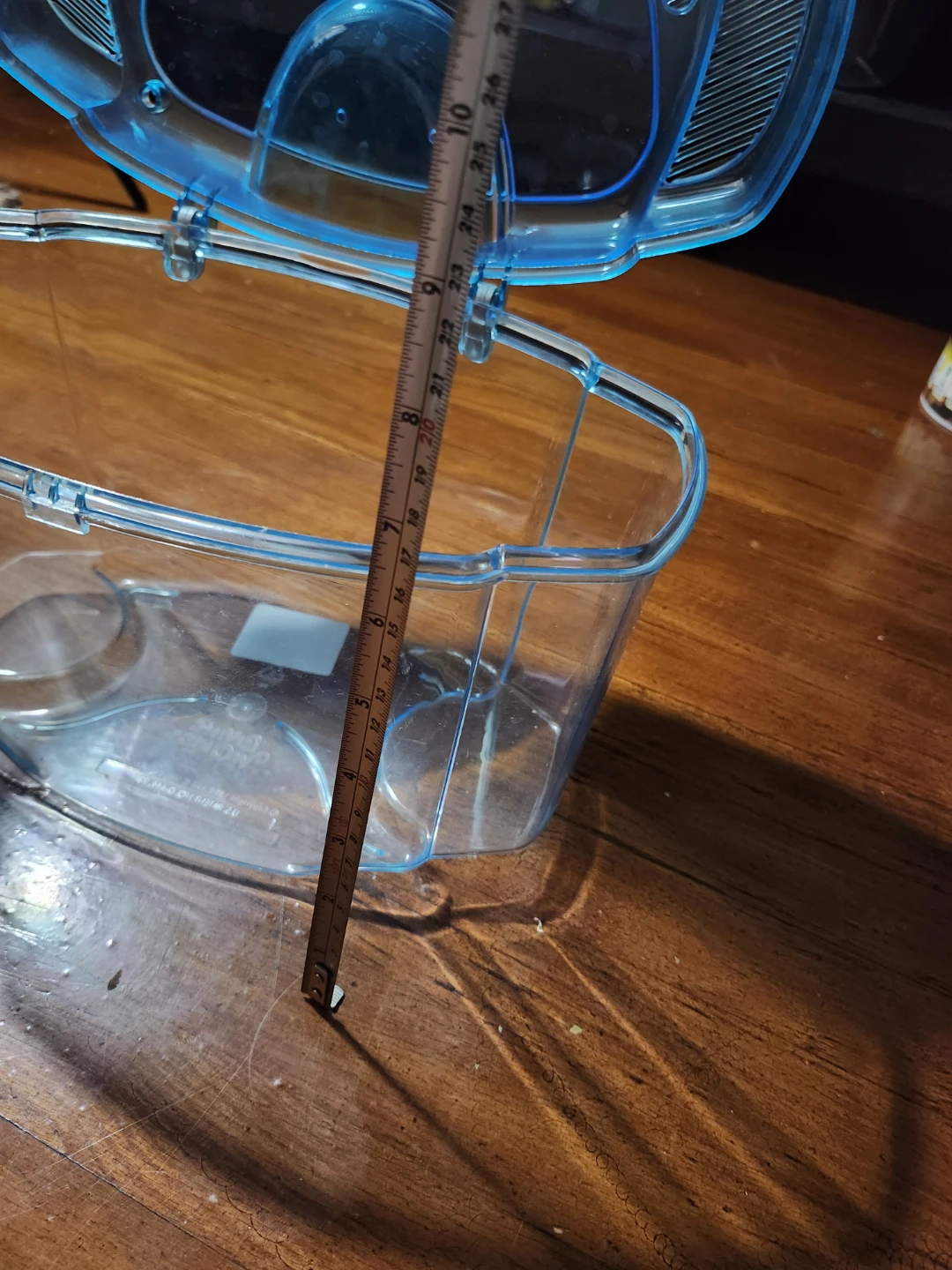Fish Tank / Terrarium (11 inch wide by 8 in high) - photo 3