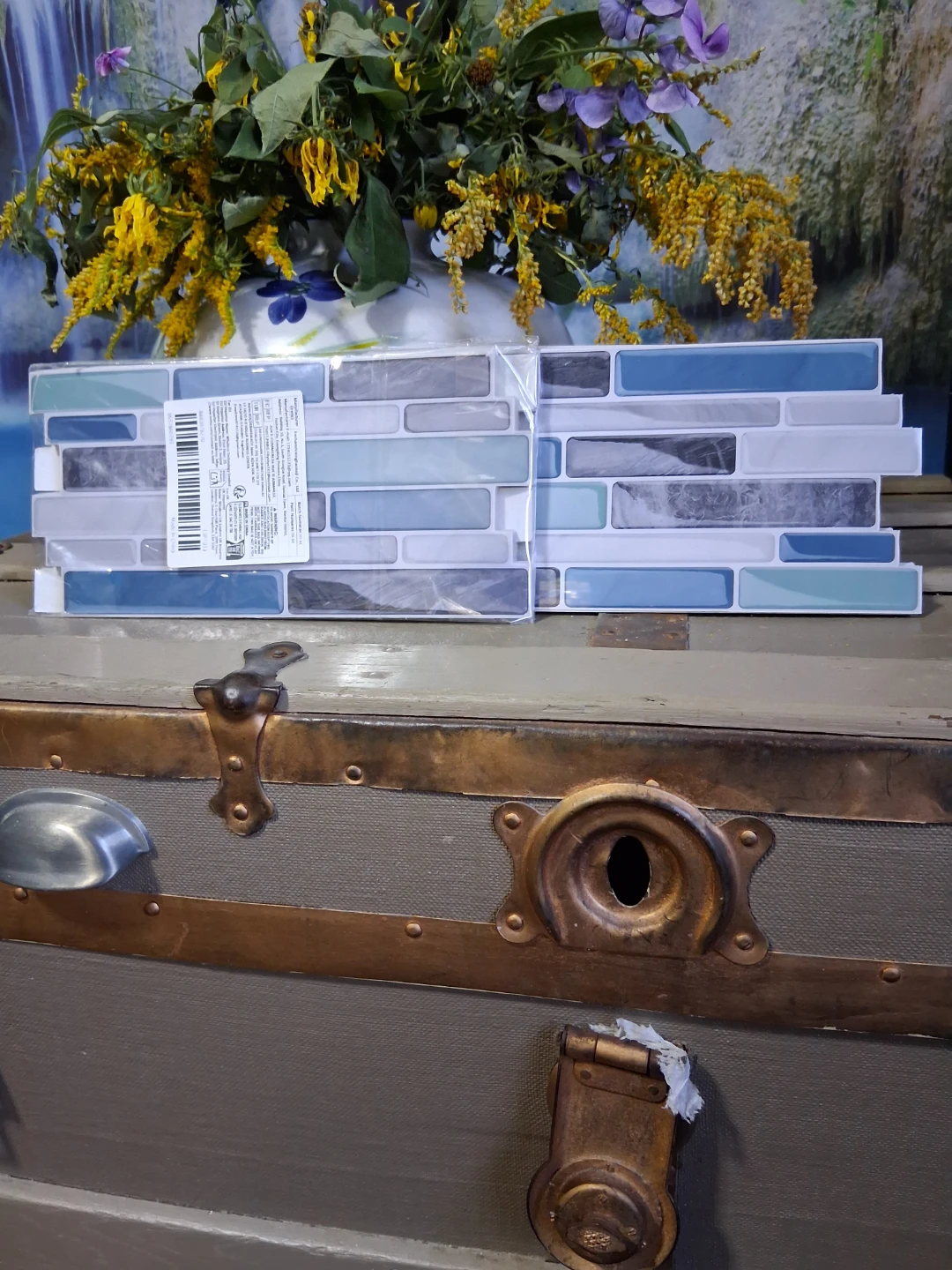 Brand new 50 ceramic look vinyl tiles- wall/ backsplash - photo 2