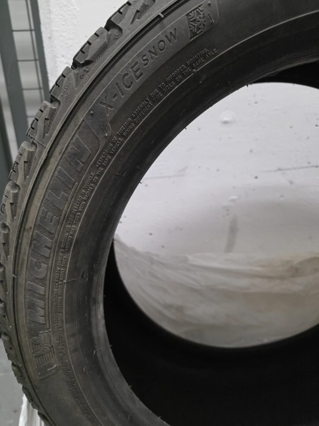 Michelin X-Ice Snow Winter Tire 225/45 R18 - photo 5