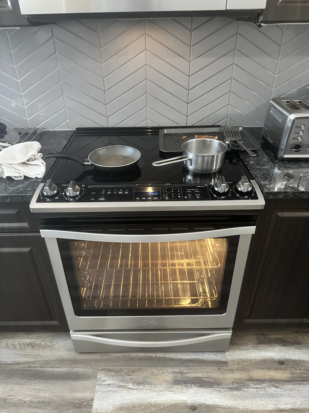 Whirlpool Electric Range with Oven