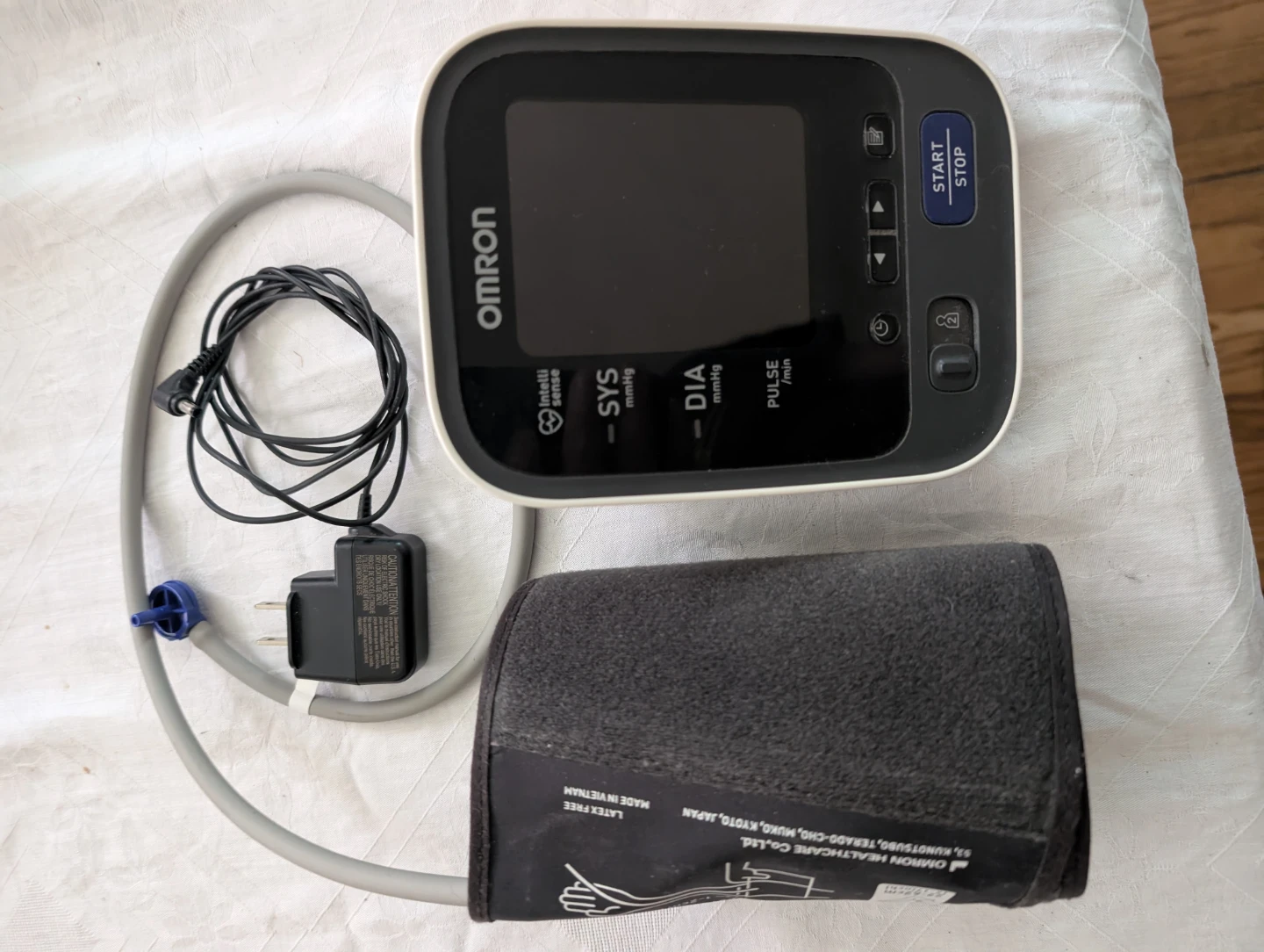 Omron Blood Pressure Monitor with Cuff and AC Adapter
