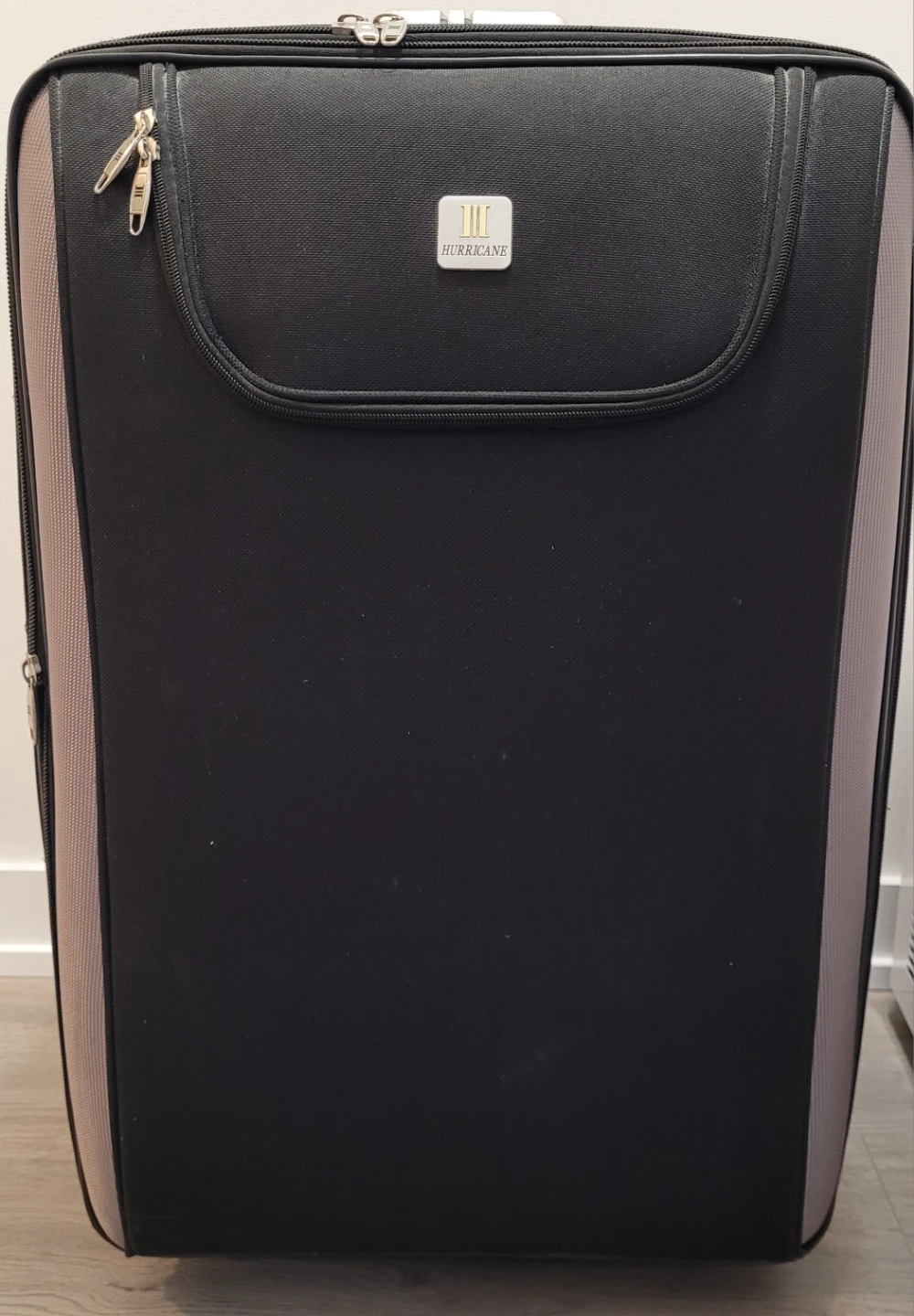 Hurricane Black & Grey Large Suitcase