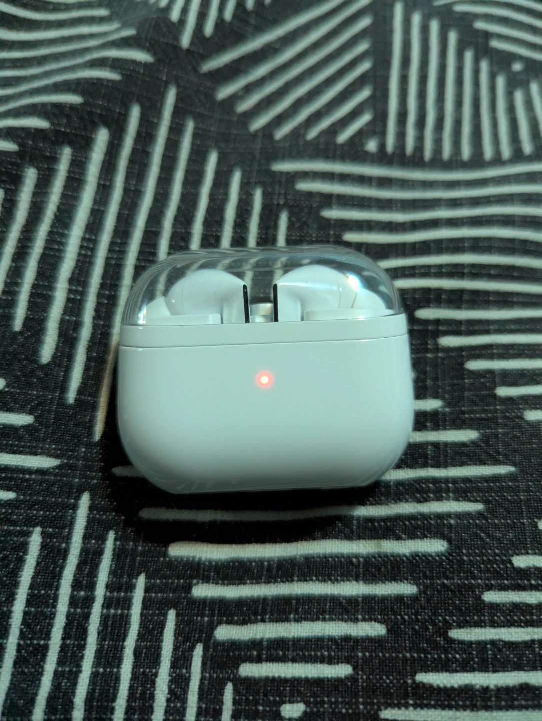 Samsung Galaxy Buds3 Pro - White - Excellent Condition - photo 2