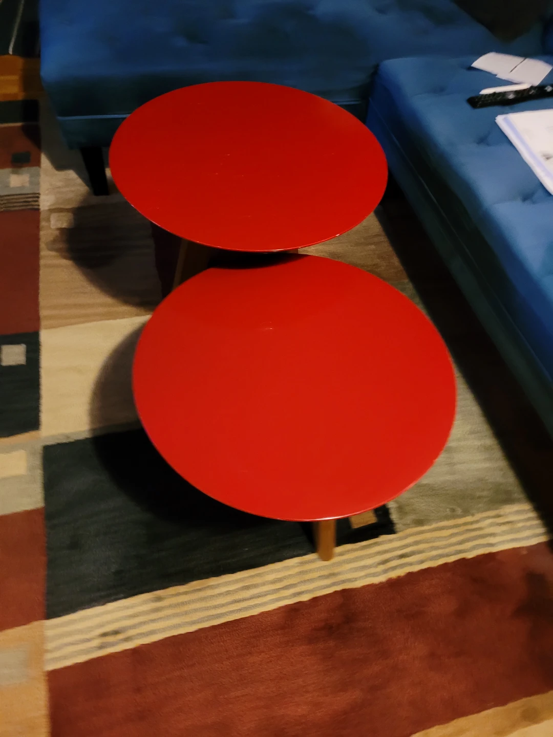 Set of 2 Red Round Nesting Coffee Tables and Wool Rug